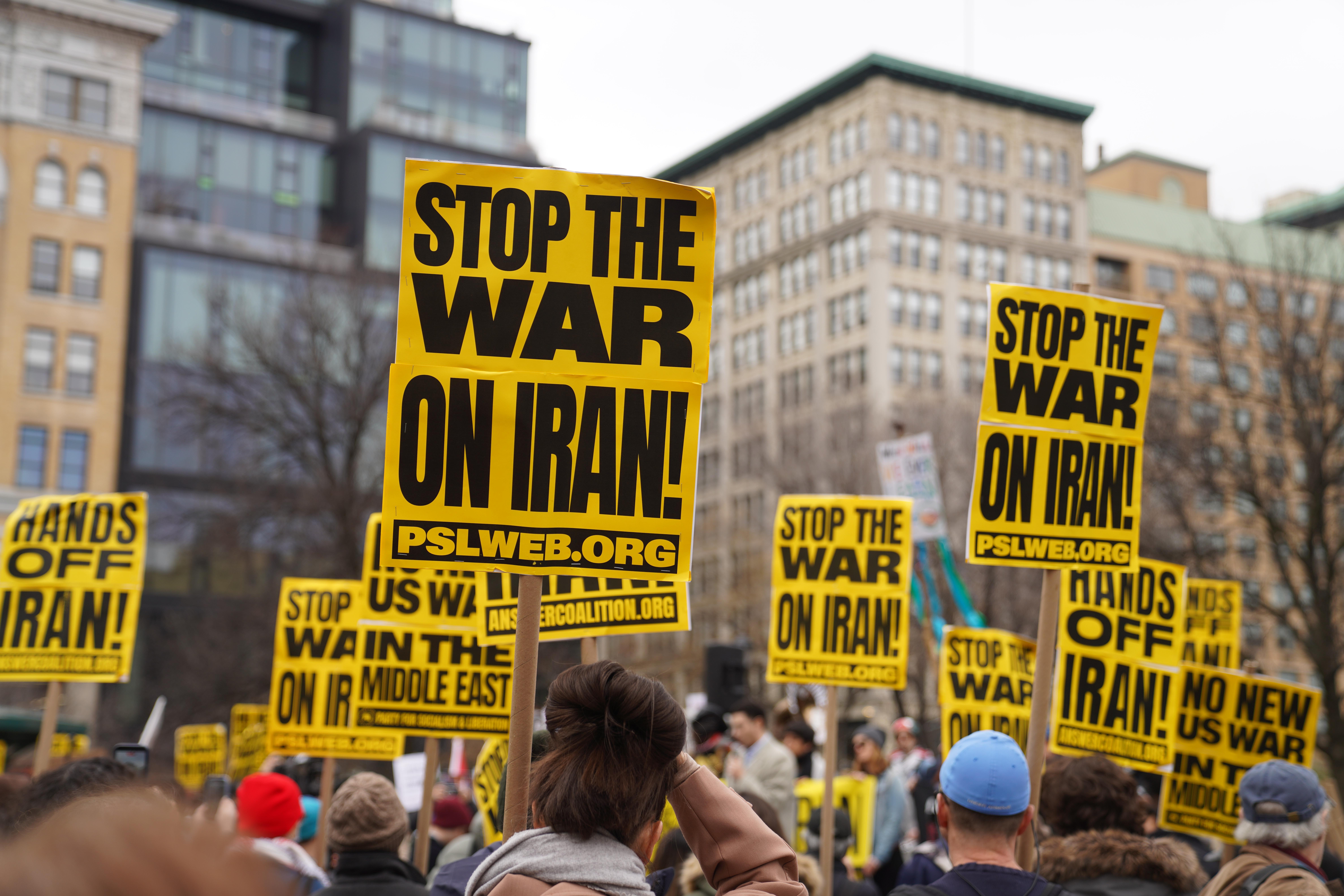 列国鉴|记者观察:伊朗战事招致多重压力 特朗普政府或寻机退出